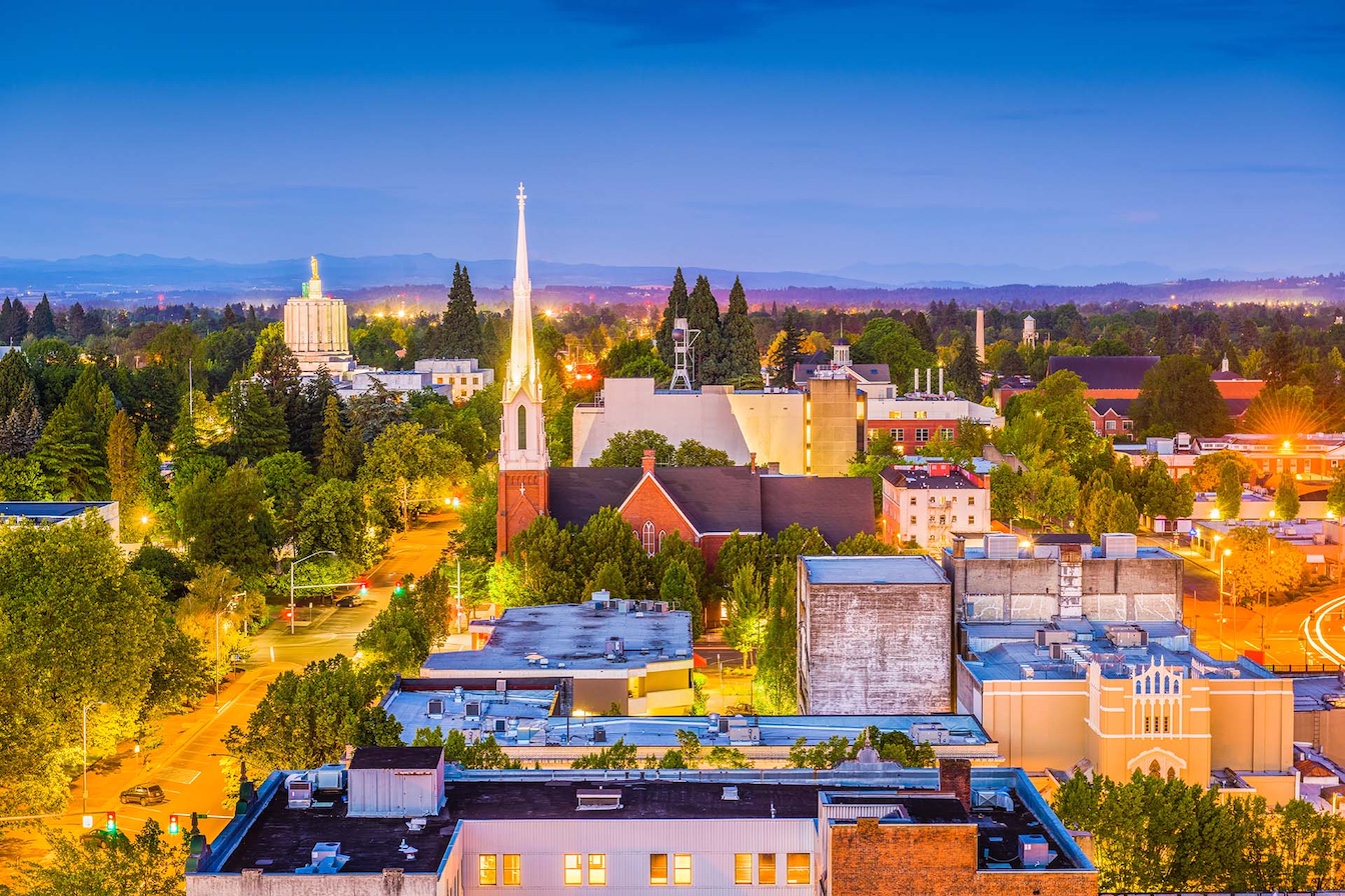 Salem, Oregon at dusk.
